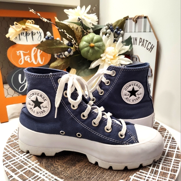 😍EUC Converse Chuck Taylor All Star High Top Lugged Lace Up Sneakers, Navy Blue - Picture 2 of 15